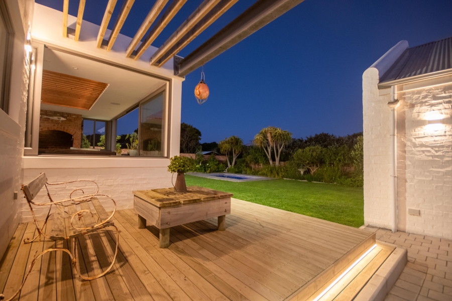 4 Bedroom Property for Sale in Cape St Francis Eastern Cape